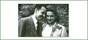 W 1952 roku Ryszard Kaczorowski ożenił się z Karoliną Mariampolską, z którą mieli dwie córki.W ich domu rozmawiano tylko po polsku.
