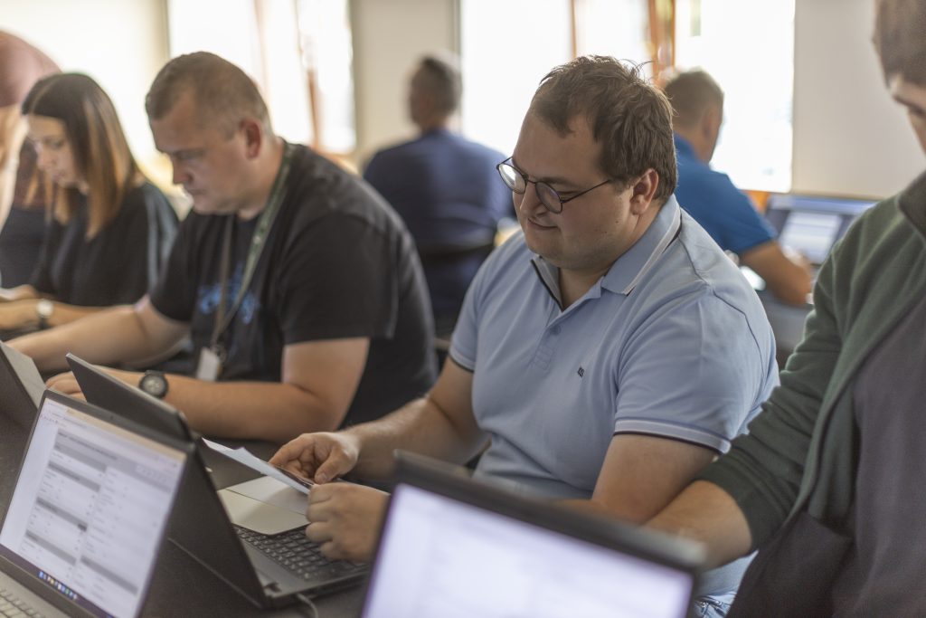 Pracownicy Muzeum Wojska w Białymstoku na szkoleniu z programu MUZA.